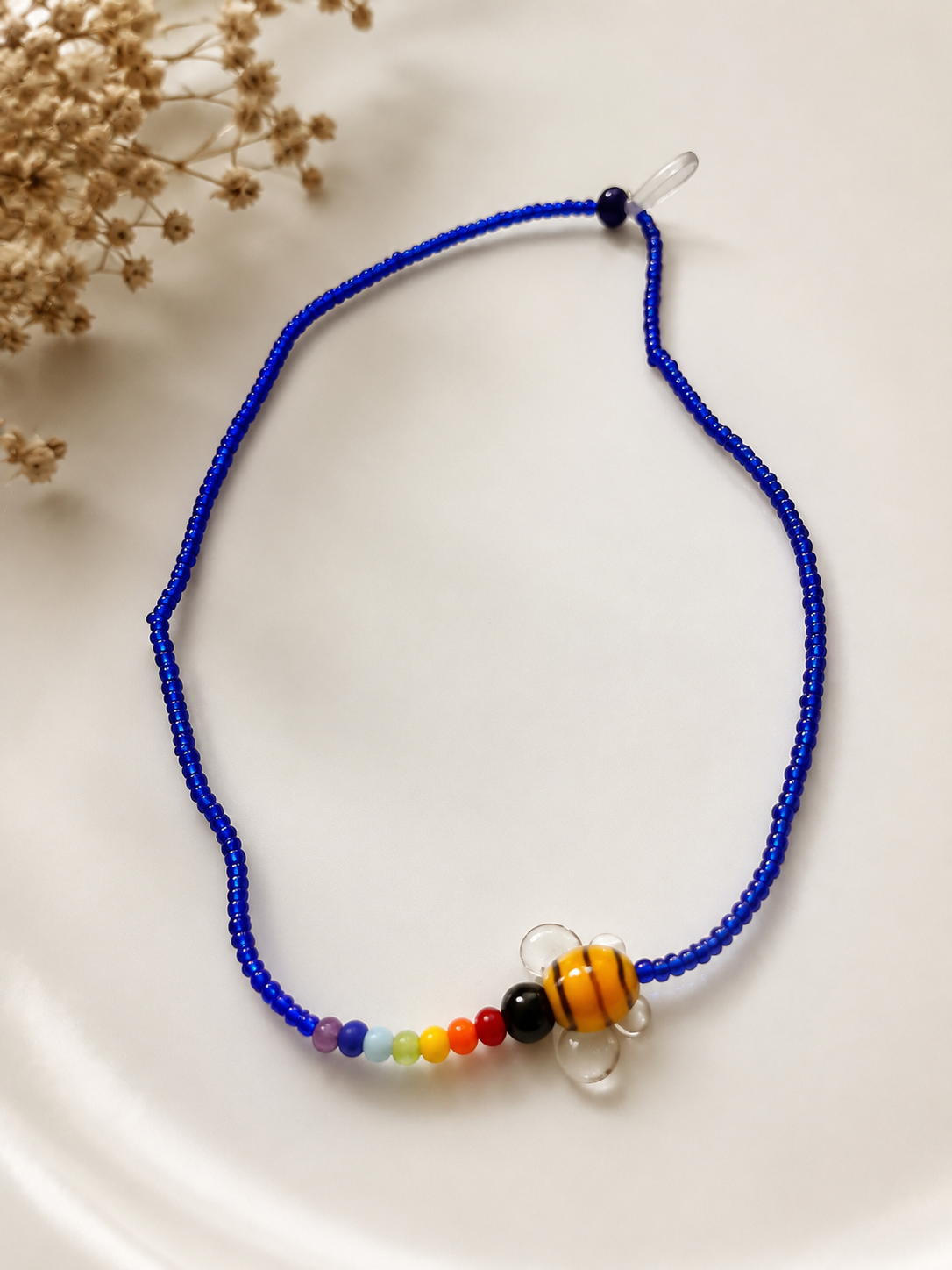 ChatGPT Image 9 ago 2026, 18_24_00 Collar Abeja Chacras - Imagen 1